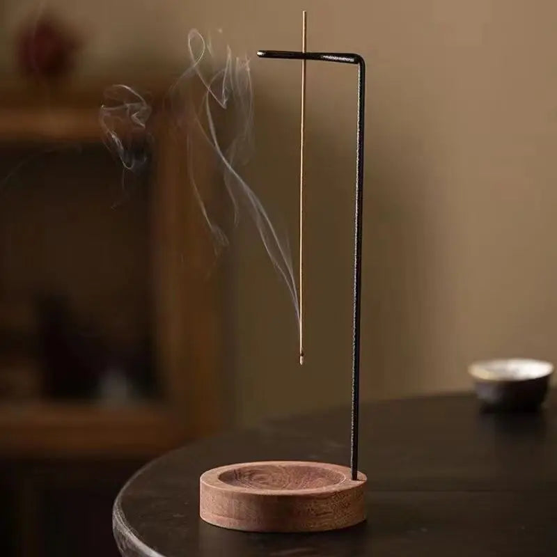Incensário Madeira e Metal – Elegância e Simplicidade