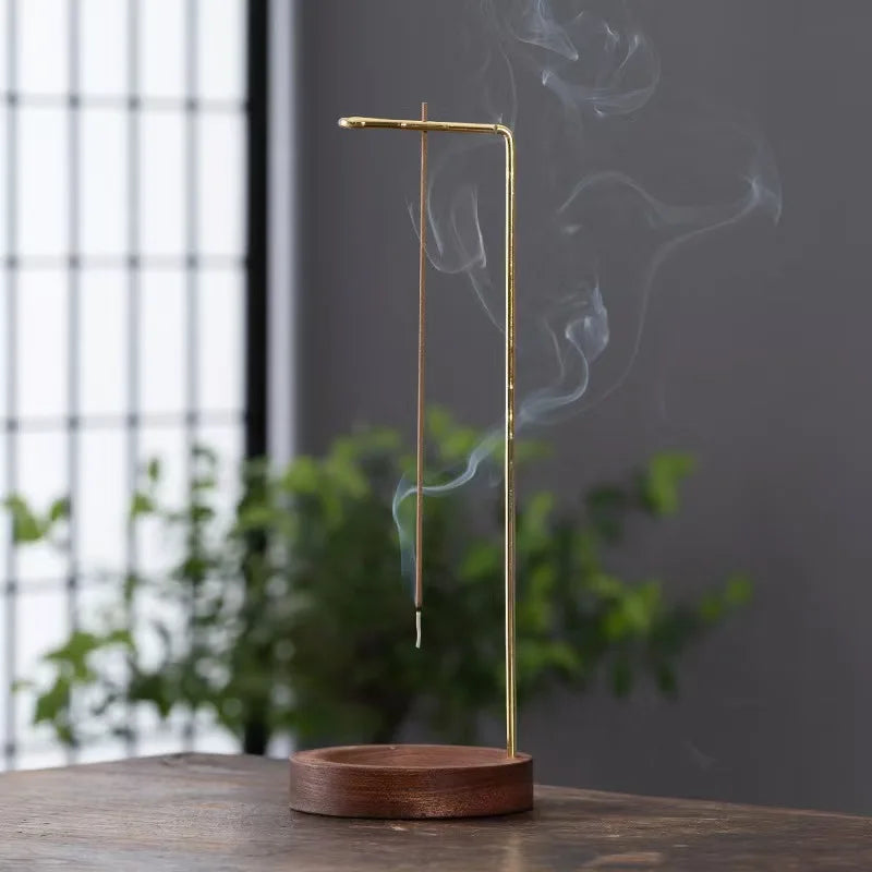 Incensário Madeira e Metal – Elegância e Simplicidade
